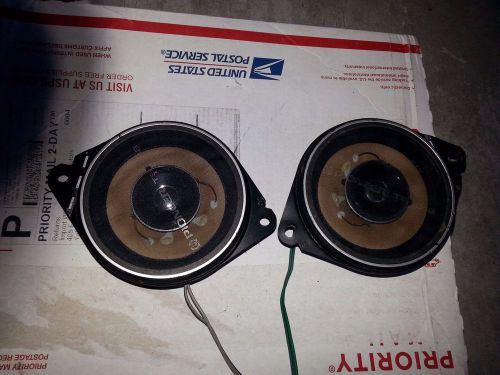 Pair of mercedes benz w107 dash speakers r107 380sl 450sl, 560sl &amp; slc models.