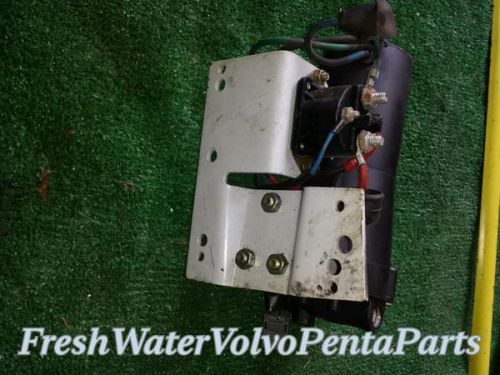 New volvo penta  trim pump with  built in reservoir relays and bracket 852928 35