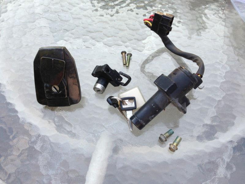 Lock set 1984-1985 honda sabre vf1100s v65 ignition