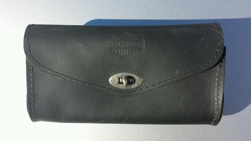 Harley davidson hd bar & shield leather windshield bag-58308-95