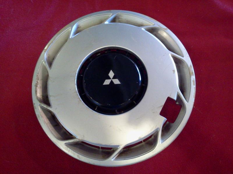 * 14 inch factory hubcap - mitsubishi eclipse / galant / mirage / 1987-1992 ?