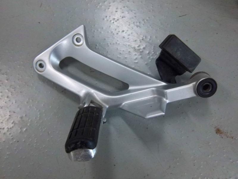03 04 05 yamaha fjr1300 fjr 1300 passenger pegs rear foot pegs left and right