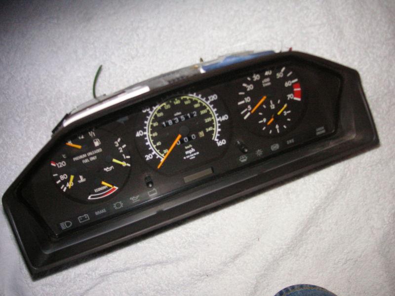 Mercedes benz speedometer cluster 124 543 21 24  124 542 66 68  183,512 mi. #397
