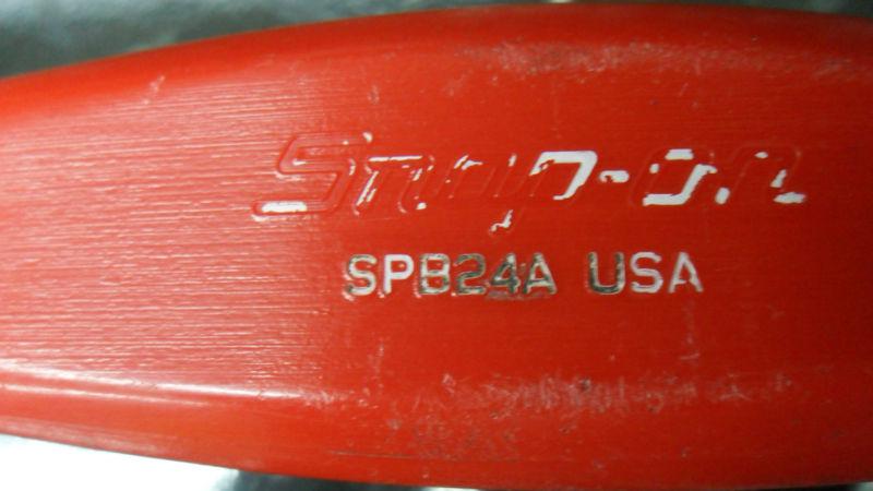 Snap-on 24" red handle pry bar spb24a