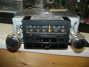 Working 1984 80 81 82 83 85 ford truck am fm stereo radio serviced with knobs