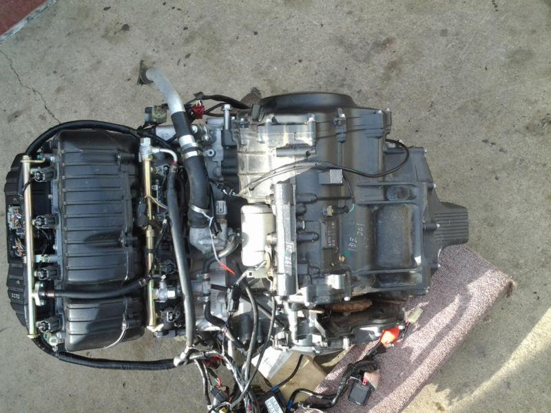 Cbr 1000 motor complete with wire harness, airbox,injectors '06