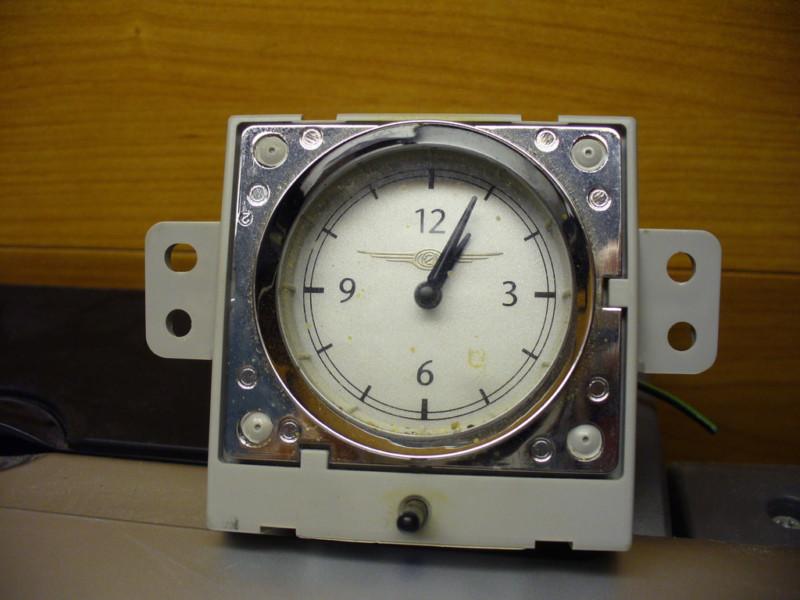 06 07 08 09 10 pt cruiser dash board analog clock 