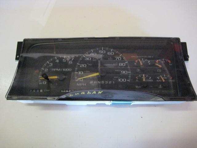 1997-1999 chevrolet suburban speedometer cluster 176k miles oem *e58