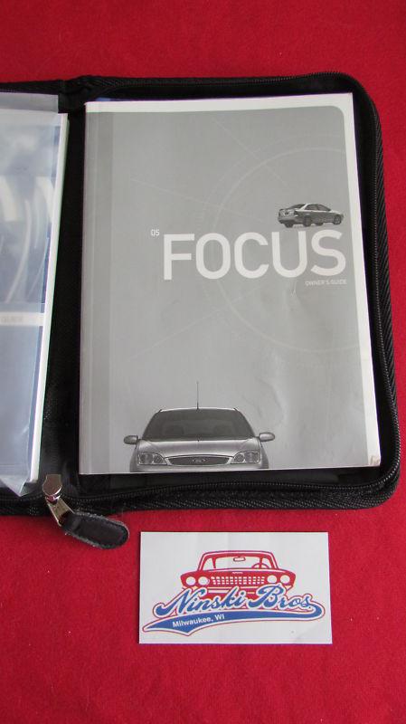 2005 ford focus owners manual w/ case 05