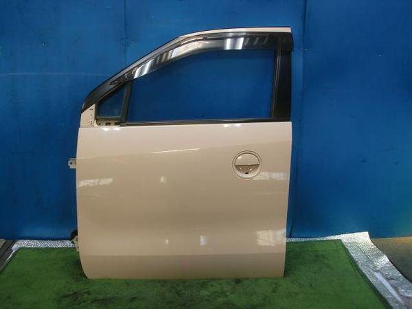Suzuki mr wagon 2006 front left door assembly [3213200]