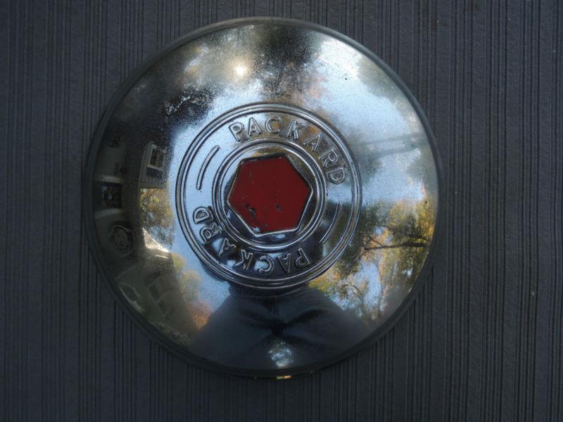 Packard  hubcap 