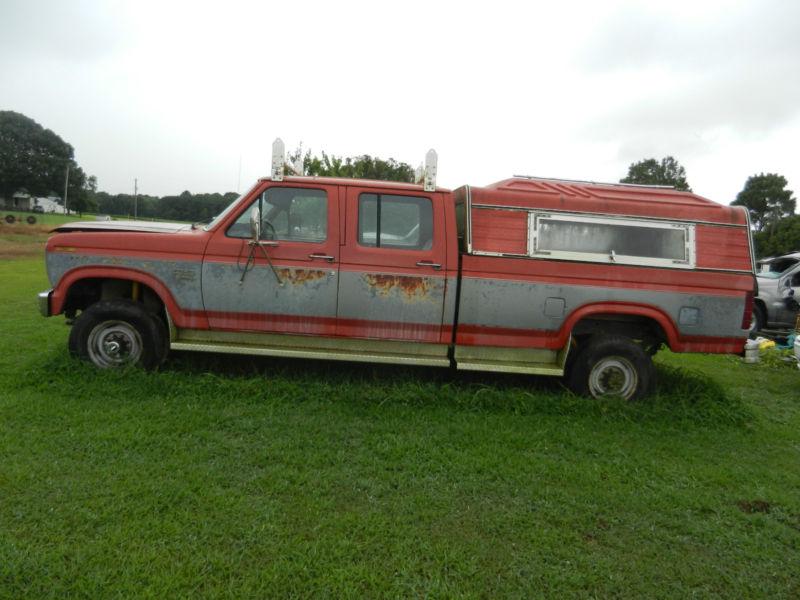 1986 ford f-350 4 x 4 xlt crew cab 6.9 diesel parts truck, all parts for sale