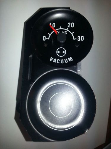 International vacuum gauge 499440c1