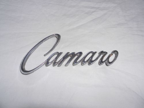 68 69 1968-69 camaro fender script emblem 3916660 gm z28 original gm