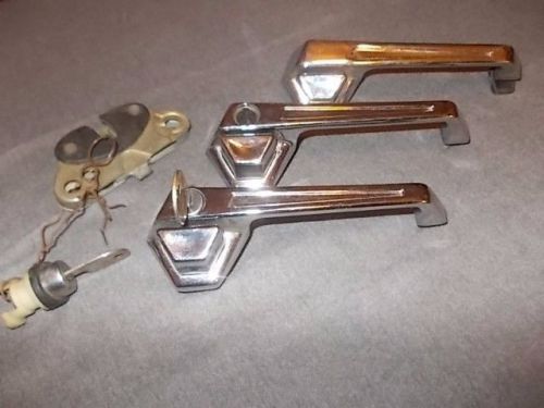 Alfa romeo alfetta sedan used original exterior door handles &amp; trunk lock w/ key