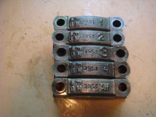 Mercruiser  3.0l  crankshaft bearing end caps -- 3951 &amp; 3952