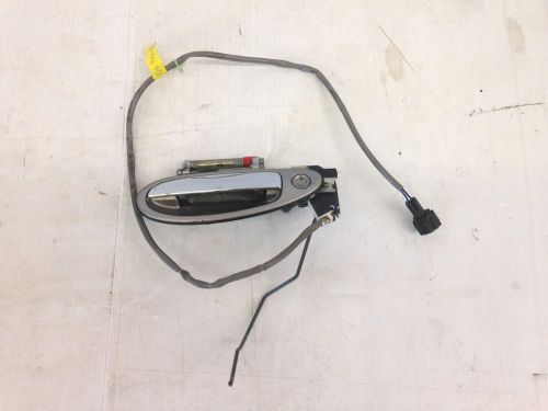 1999 nissan maxima outer door handle ( driver front )