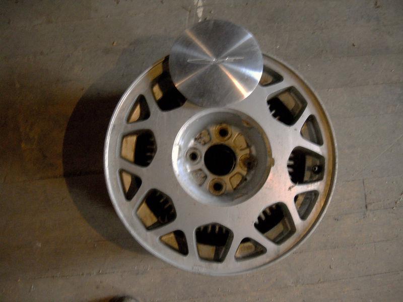 Alloy wheel rim ford thunderbird 16" inch 4 bolt with center cap