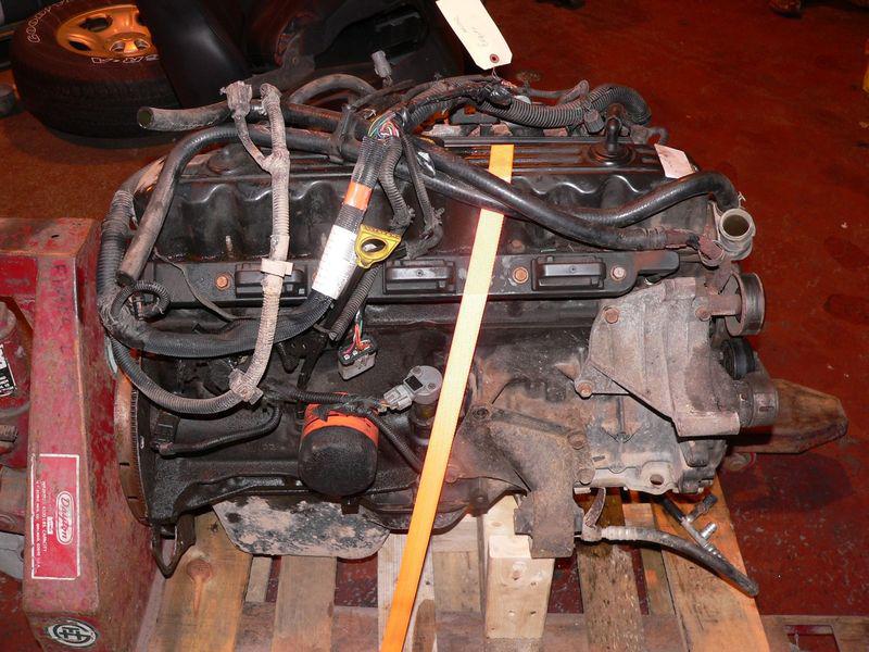 1999 jeep grand cherokee complete engine assembly 6-242 (4.0l vin "s")