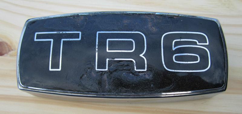 Vintage triumph tr6 tr-6 roadster enameled front grille emblem 1969-1976