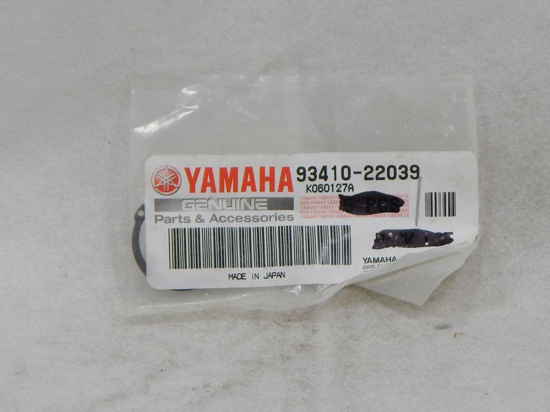 Yamaha 93410-22039 snap ring *new