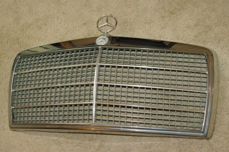 Mercedes-benz w116  grill chrome oem 280se 450se 450sel with hood emblem