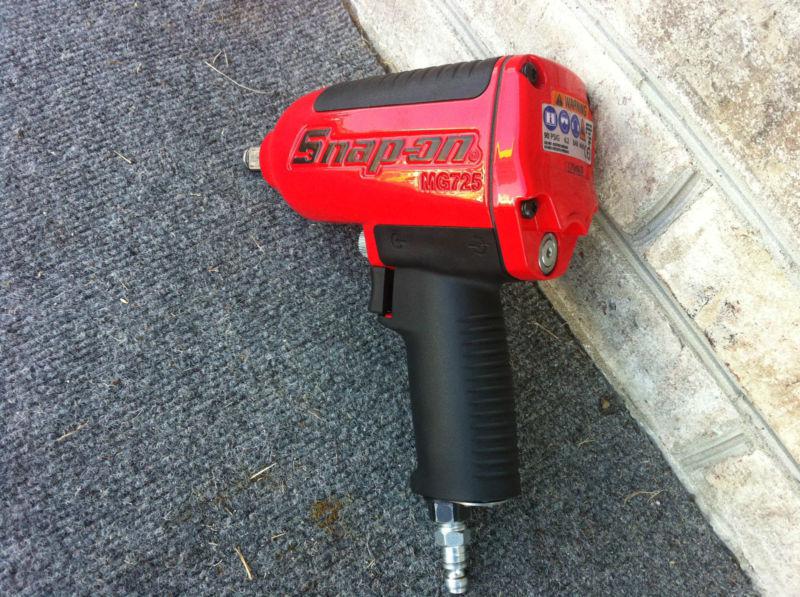 Snap on impact wrench, super duty, magnesium, 1/2" drive mg725 