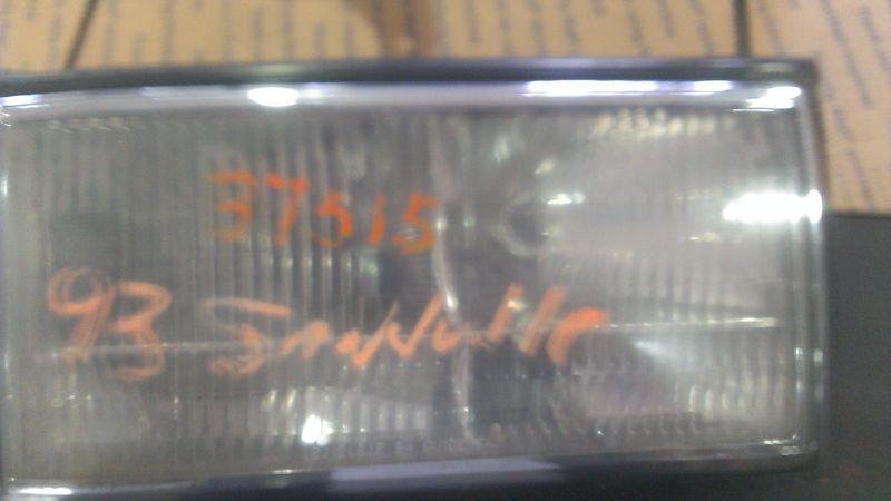 Right headlight assembly cadillac deville 1991 1992 1993 fleetwood fwd rh