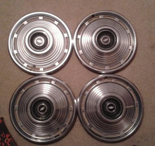 Hubcaps wheel covers chevrolet chevelle 1966 14" 