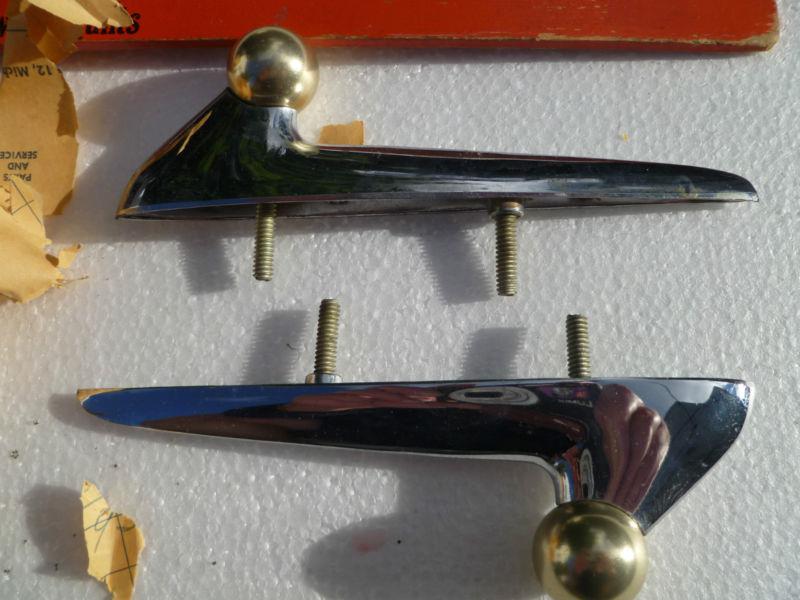 Oem ford ornament b9az-16178-a brass fender top nos hot rat rod vintage chrome