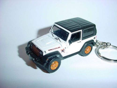 Hot 3d white jeep wrangler custom keychain keyring key 4x4 offroad sahara 2012