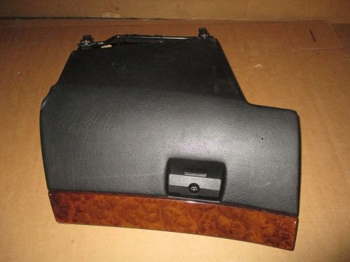 94 95 bmw 5 series 530i sedan glove box compartment black &amp; wood grain