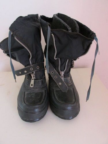 Men size 8 vintage black zip front snowmobile boots with removable wool liners