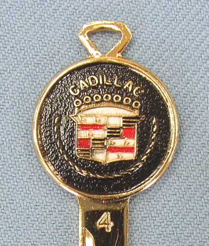 Rare cadillac gold crest key black b-44-e fits 1969 1973 1977 1981