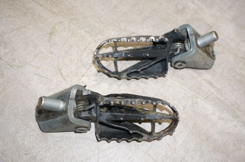 02 2002 cr125r super stock foot pegs rest step arm pedal control
