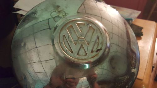 Volkswagen: beetle hubcaps