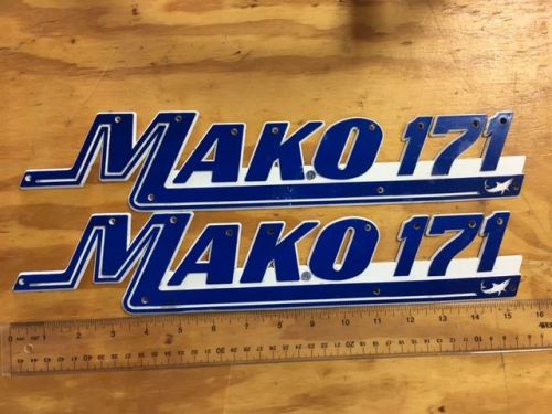 70&#039;s mako 171 emblems