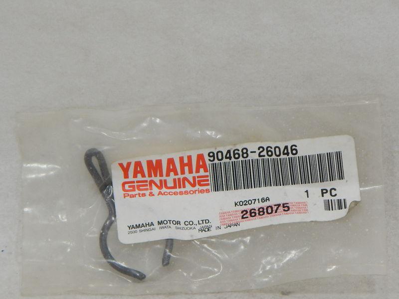 Yamaha 90468-26046 clip *new