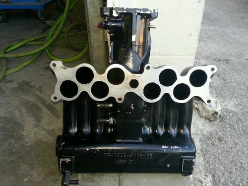 Ford 5.0 intake (upper and lower)