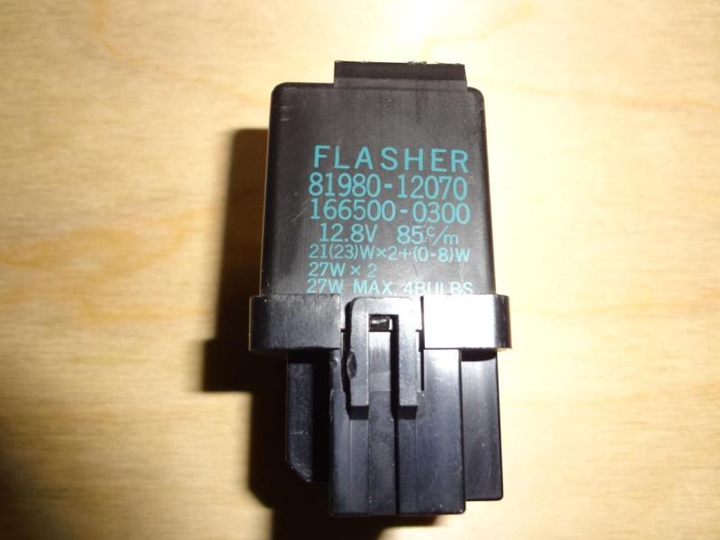 Toyota denso oem flasher turn signal hazard relay 81980-12070