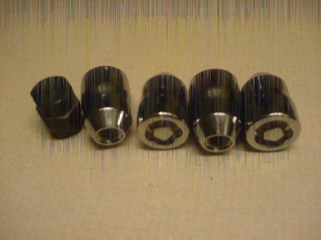 2008 cadillac sts chrome acorn wheel locks set of four with key new