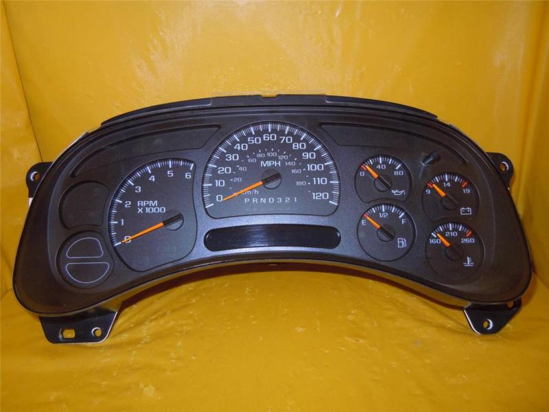 06 07 silverado yukon tahoe  speedometer instrument cluster dash panel 101,910