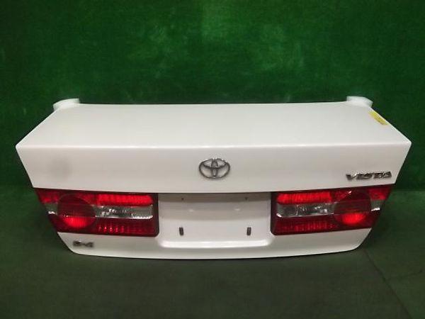 Toyota vista 1998 trunk panel [9515300]
