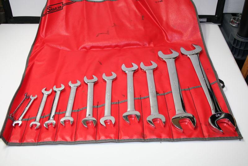 Snap on metric wrench set in pouch vom series showing little or no use used