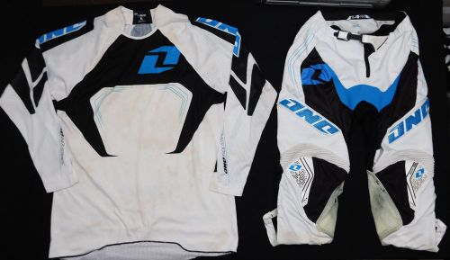 One industries men&#039;s motocross riding outfit size-large waist-30
