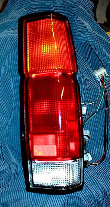 ~ r tail lamp light 86-97 nissan pickup taillight new