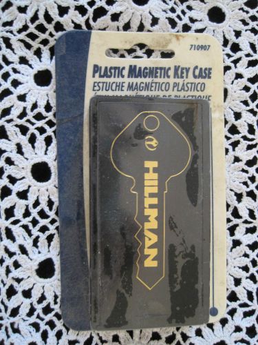 Magnetic key case holder in package plastic hillman