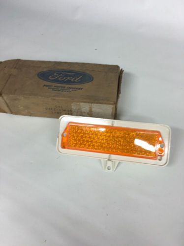 Nos 1973-78 ford pinto front fender side marker lamp d4fz-15a201-a