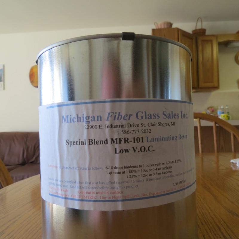 Special blend mfr-101 1 gallon fiberglass laminating resin plus 1 pint hardner