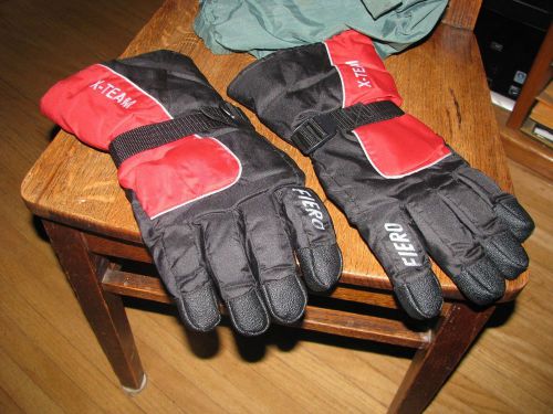 Fiero x-team gloves --- hardly every used.